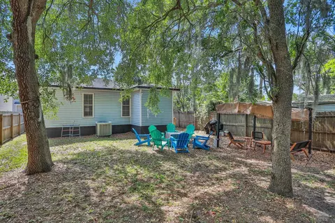 Exterior - 237 Riberia St, Saint Augustine, FL 32084 photo 4 of 5