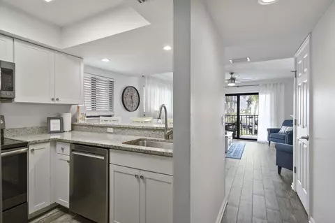 Kitchen - 850 A1a Beach Blvd #6, Saint Augustine, FL 32080 photo 2 of 4