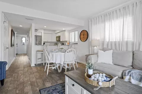 Dining - 850 A1a Beach Blvd #6, Saint Augustine, FL 32080 photo 1 of 3