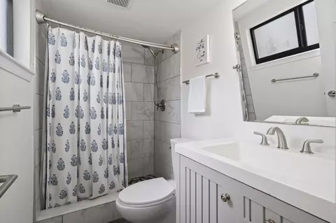 Bath - 850 A1a Beach Blvd #6, Saint Augustine, FL 32080 photo 1 of 3