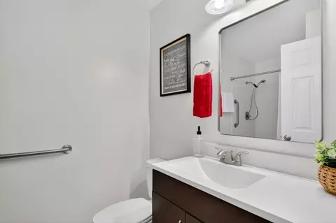 Bath - 330 Shores Blvd, Saint Augustine, FL 32086 photo 2 of 3