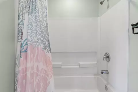 Bath - 58 Islander Cir, Saint Augustine, FL 32080 photo 6 of 7
