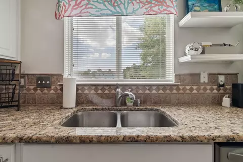 Kitchen - 58 Islander Cir, Saint Augustine, FL 32080 photo 3 of 3