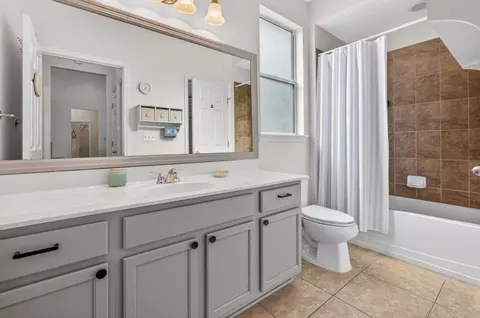 Bath - 123 Frontera Dr, Saint Augustine, FL 32084 photo 3 of 4