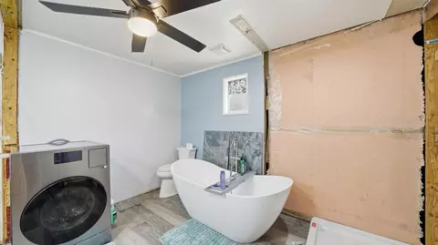 Bath - 26 Avery St, Saint Augustine, FL 32084 photo 2 of 3