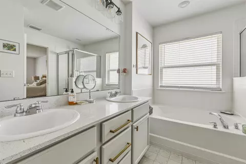 Bath - 614 Tumbled Stone Way, Saint Augustine, FL 32086 photo 2 of 4