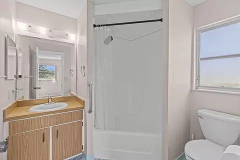 Bath - 944 Orca Cir, Saint Augustine, FL 32086 photo 4 of 4