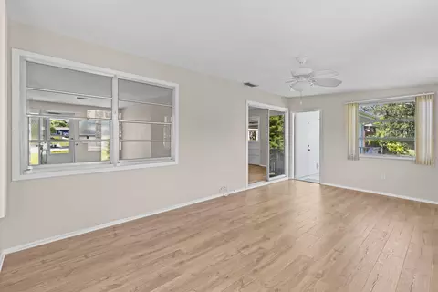 Living - 944 Orca Cir, Saint Augustine, FL 32086 photo 7 of 7