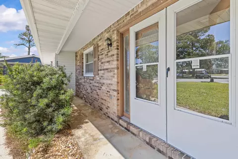 Exterior - 944 Orca Cir, Saint Augustine, FL 32086 photo 4 of 7