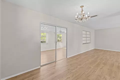 Living - 944 Orca Cir, Saint Augustine, FL 32086 photo 5 of 7