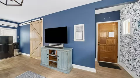 Entry Way - 251 Riberia St, Saint Augustine, FL 32084 photo 6 of 8