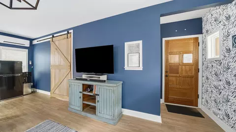 Entry Way - 251 Riberia St, Saint Augustine, FL 32084 photo 5 of 7