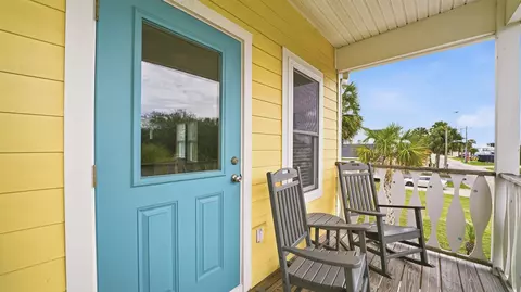 Exterior - 251 Riberia St, Saint Augustine, FL 32084 photo 6 of 24
