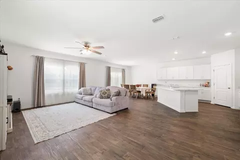 Living - 81 Ashbrook St, Saint Augustine, FL 32084 photo 1 of 3