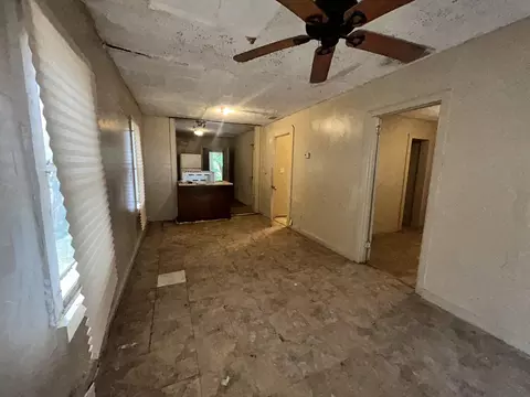 Living - 1663 W 30th St, Jacksonville, FL 32209 photo 2 of 4