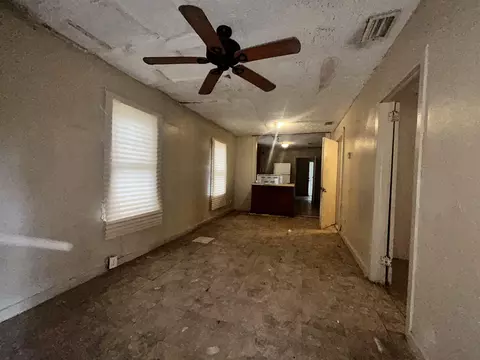 Living - 1663 W 30th St, Jacksonville, FL 32209 photo 4 of 4