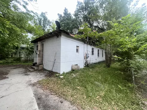 Exterior - 1663 W 30th St, Jacksonville, FL 32209 photo 3 of 6