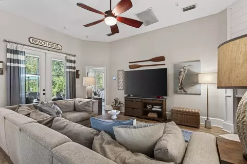 Living - 3152 E Banister Rd, Saint Augustine, FL 32092 photo 4 of 6