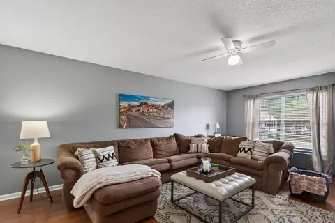 Living - 3152 E Banister Rd, Saint Augustine, FL 32092 photo 1 of 6