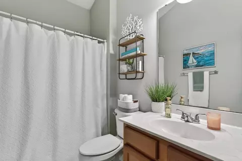 Bath - 3152 E Banister Rd, Saint Augustine, FL 32092 photo 1 of 10
