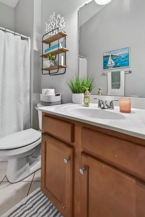 Bath - 3152 E Banister Rd, Saint Augustine, FL 32092 photo 2 of 10