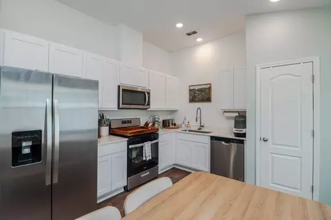 Kitchen - 281 Ardila Cir, Saint Augustine, FL 32084 photo 1 of 2