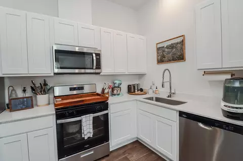 Kitchen - 281 Ardila Cir, Saint Augustine, FL 32084 photo 2 of 2