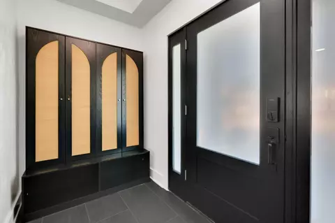 Entry Way - 39 E Park Ave, Saint Augustine, FL 32084 photo 1 of 4
