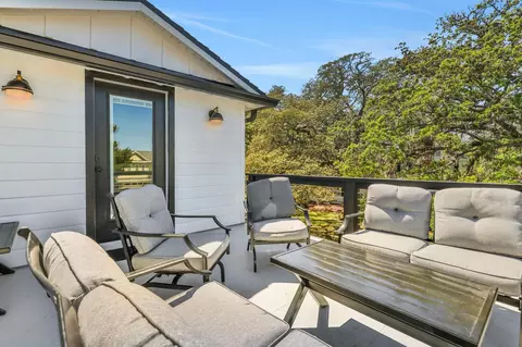 Exterior - 39 E Park Ave, Saint Augustine, FL 32084 photo 6 of 26
