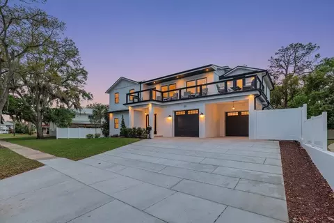 Exterior - 39 E Park Ave, Saint Augustine, FL 32084 photo 3 of 26