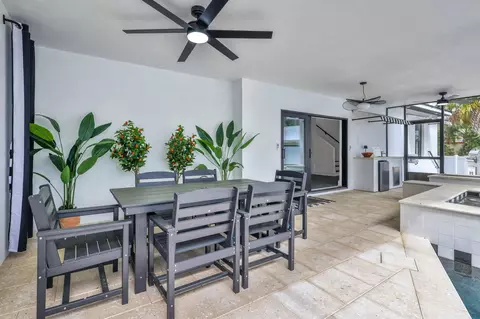 Exterior - 39 E Park Ave, Saint Augustine, FL 32084 photo 15 of 24