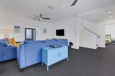 Living - 39 E Park Ave, Saint Augustine, FL 32084 photo 4 of 5