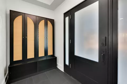 Entry Way - 39 E Park Ave, Saint Augustine, FL 32084 photo 1 of 4