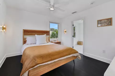 Bedroom - 39 E Park Ave, Saint Augustine, FL 32084 photo 4 of 5