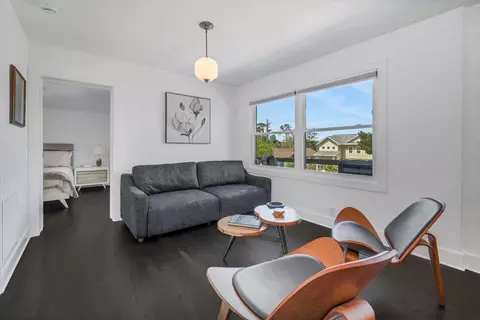 Living - 39 E Park Ave, Saint Augustine, FL 32084 photo 5 of 5