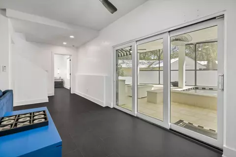 Entry Way - 39 E Park Ave, Saint Augustine, FL 32084 photo 3 of 4