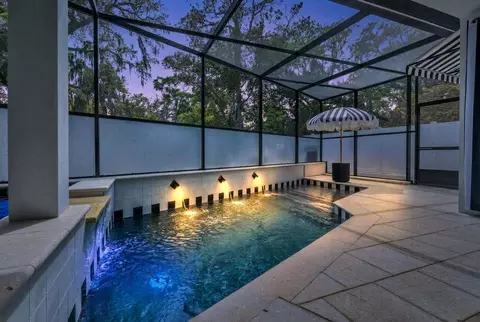 Exterior - 39 E Park Ave, Saint Augustine, FL 32084 photo 4 of 26