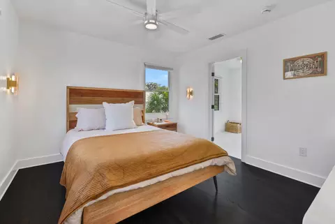 Bedroom - 39 E Park Ave, Saint Augustine, FL 32084 photo 4 of 5