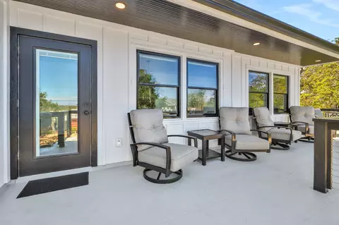 Exterior - 39 E Park Ave, Saint Augustine, FL 32084 photo 8 of 24
