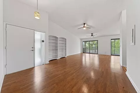 Living - 18 Talavera Ct #18, Saint Augustine, FL 32086 photo 7 of 7