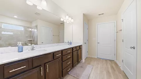 Bath - 279 S Hamilton Springs Rd, Saint Augustine, FL 32084 photo 2 of 3