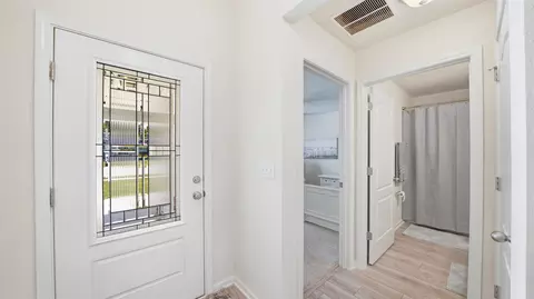 Entry Way - 279 S Hamilton Springs Rd, Saint Augustine, FL 32084 photo 4 of 6