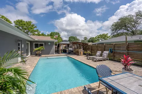 Exterior - 1020 Espinado Ave, Saint Augustine, FL 32086 photo 5 of 16