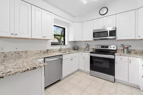 Kitchen - 601 Prince Rd, Saint Augustine, FL 32086 photo 2 of 4