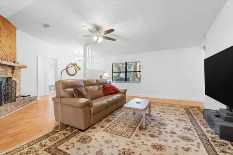 Living - 601 Prince Rd, Saint Augustine, FL 32086 photo 3 of 4