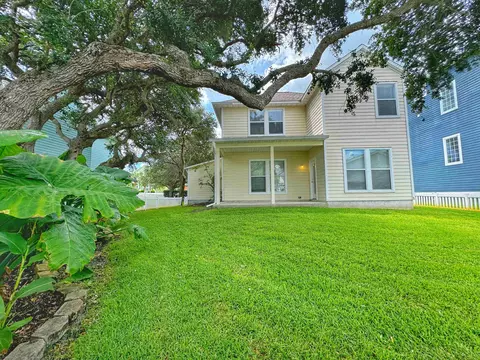 Exterior - 214 Seventeenth St, Saint Augustine, FL 32084 photo 7 of 8