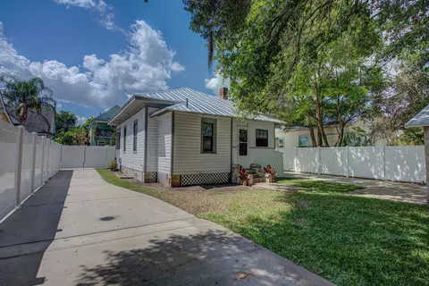 Exterior - 20 Hope St, Saint Augustine, FL 32084 photo 3 of 5