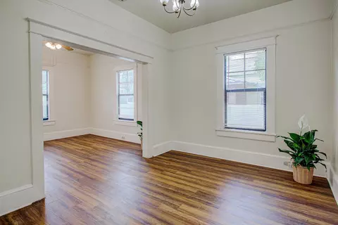 Living - 20 Hope St, Saint Augustine, FL 32084 photo 4 of 4