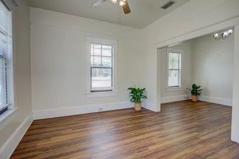 Living - 20 Hope St, Saint Augustine, FL 32084 photo 1 of 4
