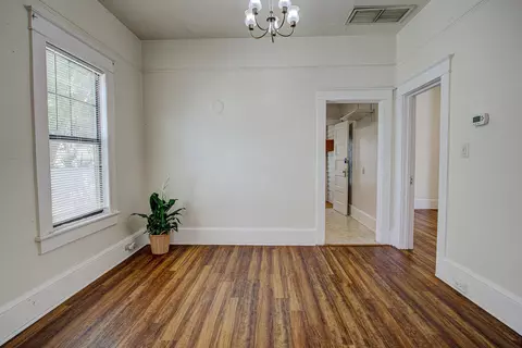 Living - 20 Hope St, Saint Augustine, FL 32084 photo 3 of 4